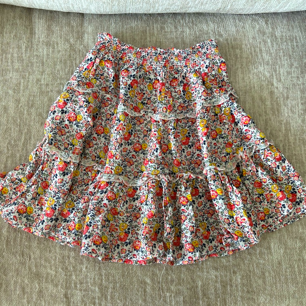 Flowy skirt size M